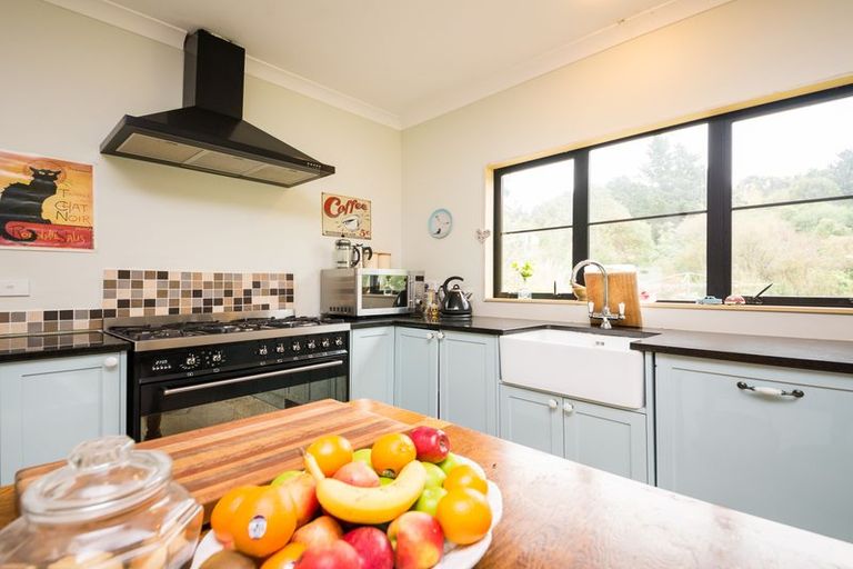 Photo of property in 350 Aokautere Drive, Aokautere, Palmerston North, 4471