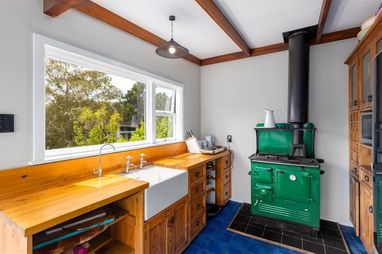 Photo of property in 2 Whero Avenue, Diamond Harbour, Lyttelton, 8971