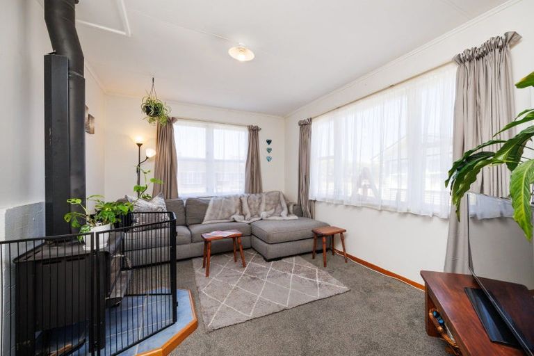 Photo of property in 42 Owen Street, Bunnythorpe, Palmerston North, 4481