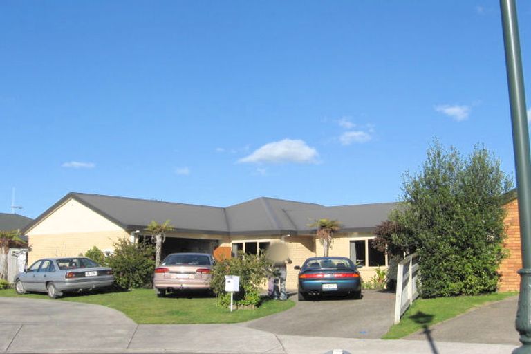 Photo of property in 14 Northmeadow Drive, Rototuna, Hamilton, 3210