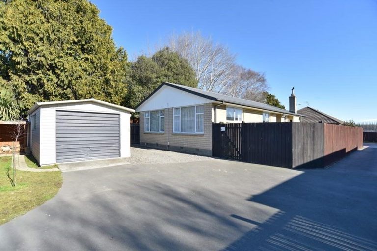 Photo of property in 735 Main North Road, Belfast, Christchurch, 8051