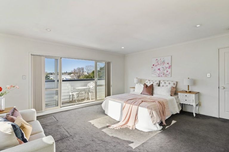 Photo of property in 39 Millstream Drive, Henderson, Auckland, 0610