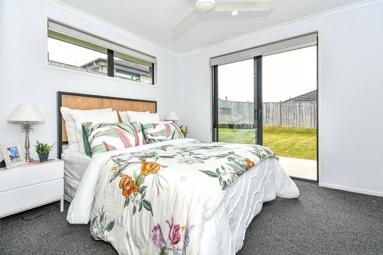 Photo of property in 25 Lippiatt Crescent, Pokeno, 2402