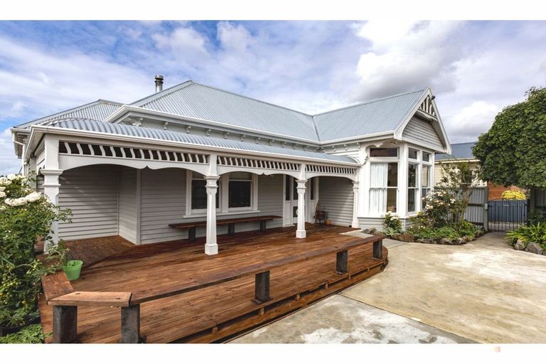 Photo of property in 290 Church Street, West End, Timaru, 7910