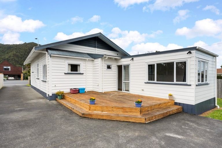 Photo of property in 97 Hatea Drive, Regent, Whangarei, 0112