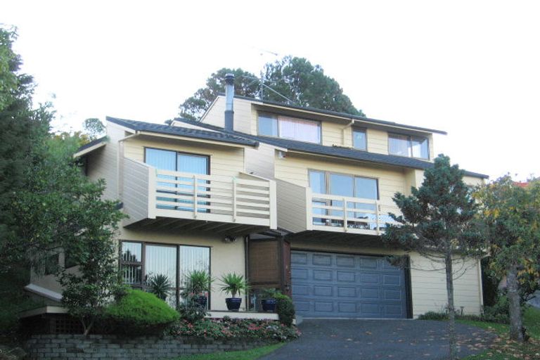 Photo of property in 13 Wisteria Way, Mairangi Bay, Auckland, 0630