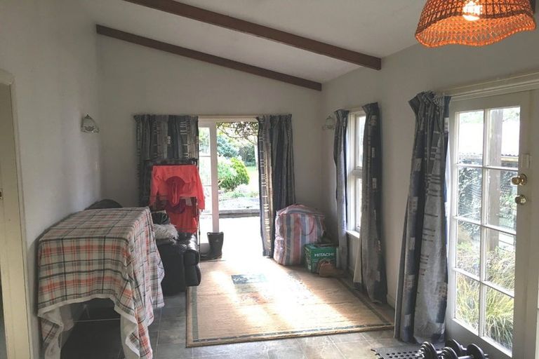 Photo of property in 117 Avonhead Road, Avonhead, Christchurch, 8042