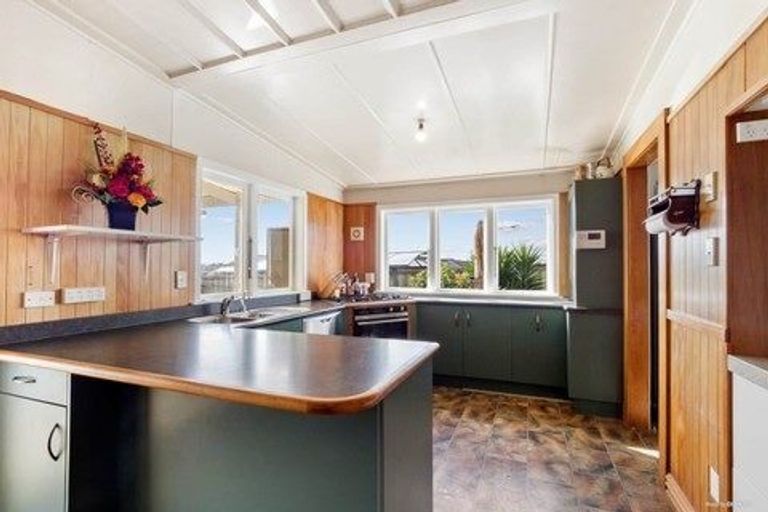 Photo of property in 235 Victoria Street West, Pukekohe, 2120