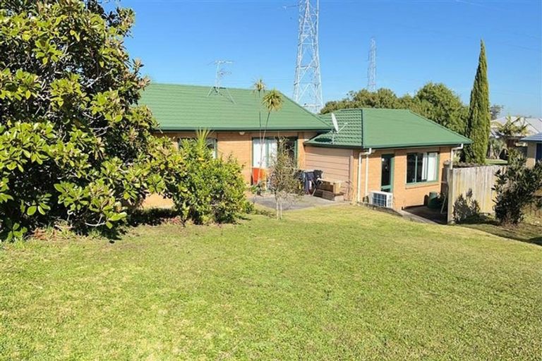 Photo of property in 23 Courtvale Place, Flat Bush, Auckland, 2019