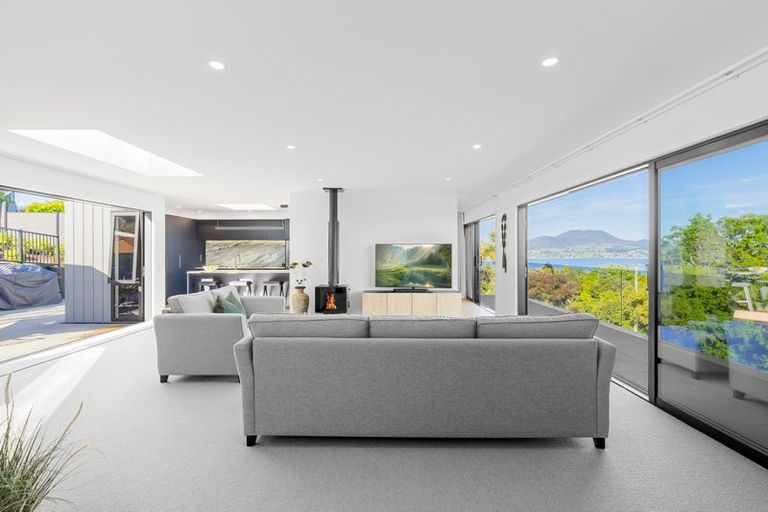 Photo of property in 38b Mapara Road, Acacia Bay, Taupo, 3385