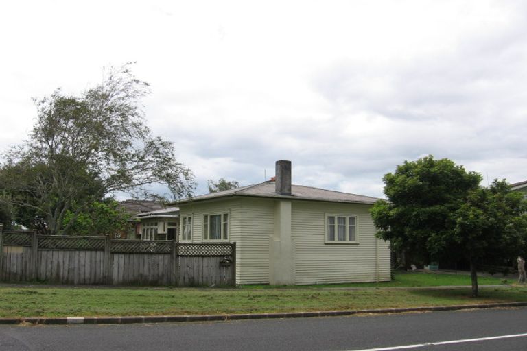 Photo of property in 101 Namata Road, One Tree Hill, Auckland, 1061