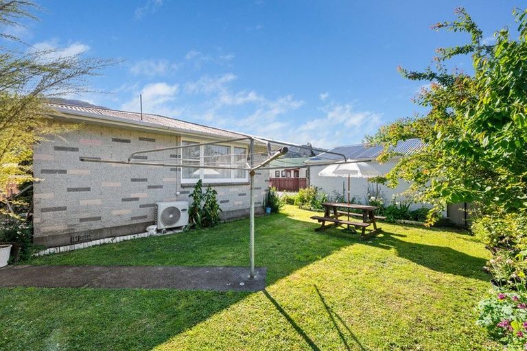 Photo of property in Claredon Court, 46d York Street, Picton, 7220