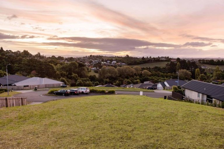 Photo of property in 17 Greenvale Place, Welcome Bay, Tauranga, 3112