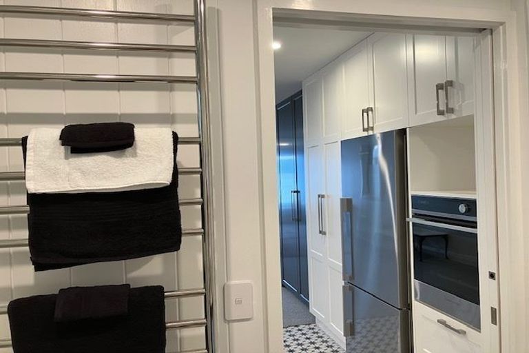 Photo of property in 129a Marine Parade, Mount Maunganui, 3116