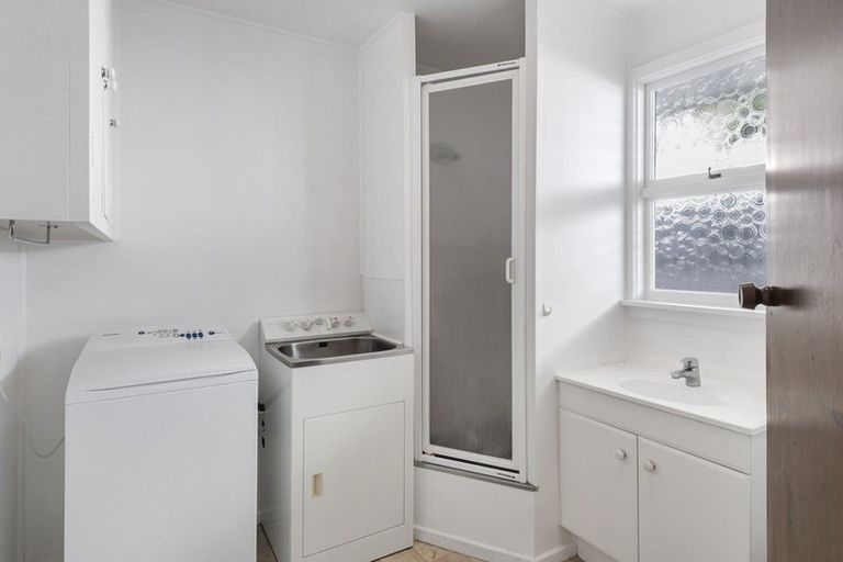 Photo of property in 2/79d Dyers Pass Road, Cashmere, Christchurch, 8022