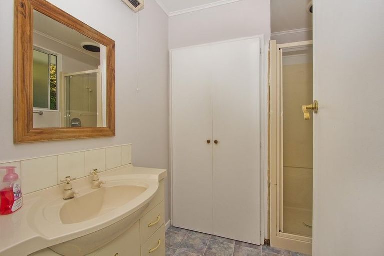 Photo of property in 64 Mulberry Street, Maungaraki, Lower Hutt, 5010