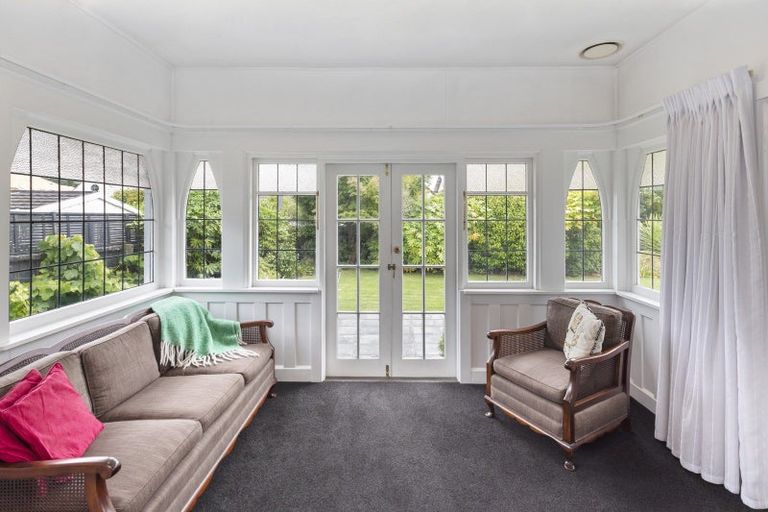 Photo of property in 55 Kotare Street, Fendalton, Christchurch, 8041