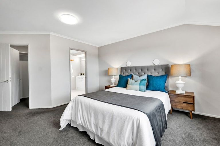 Photo of property in 6c Highfield Place, Highlands Park, New Plymouth, 4312