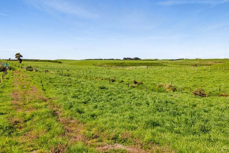 Photo of property in 5 Kakaramea Road, Kakaramea, Patea, 4598