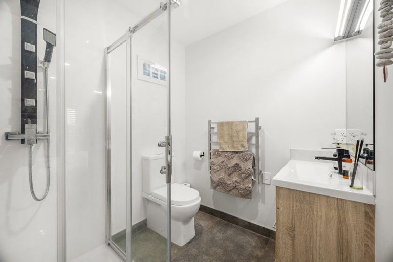 Photo of property in 70 Chesham Avenue, Waipahihi, Taupo, 3330