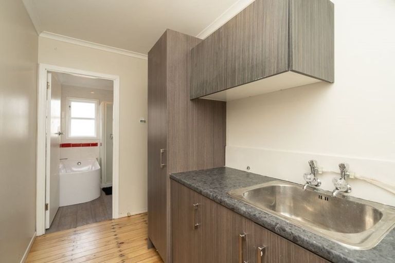 Photo of property in 337a Cambridge Road, Hillcrest, Hamilton, 3216