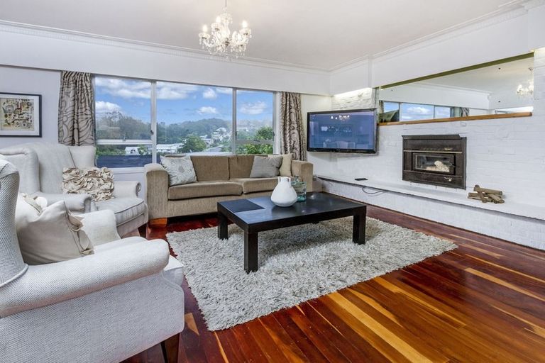 Photo of property in 42 Lynden Avenue, Hillcrest, Auckland, 0627