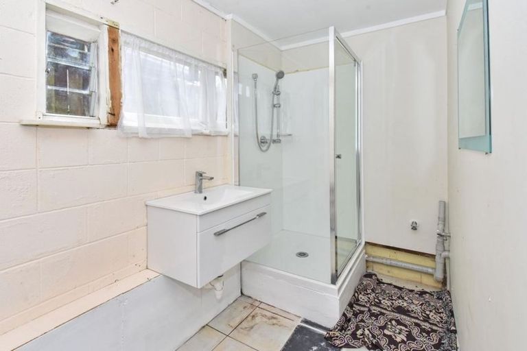 Photo of property in 42a Wedgwood Avenue, Mangere East, Auckland, 2024