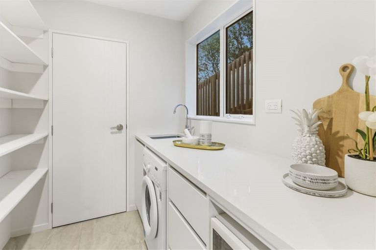 Photo of property in 19a Flavia Close, Torbay, Auckland, 0630