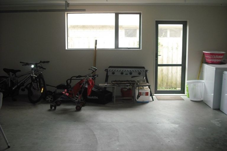 Photo of property in 3 Piriti Place, Weymouth, Auckland, 2103