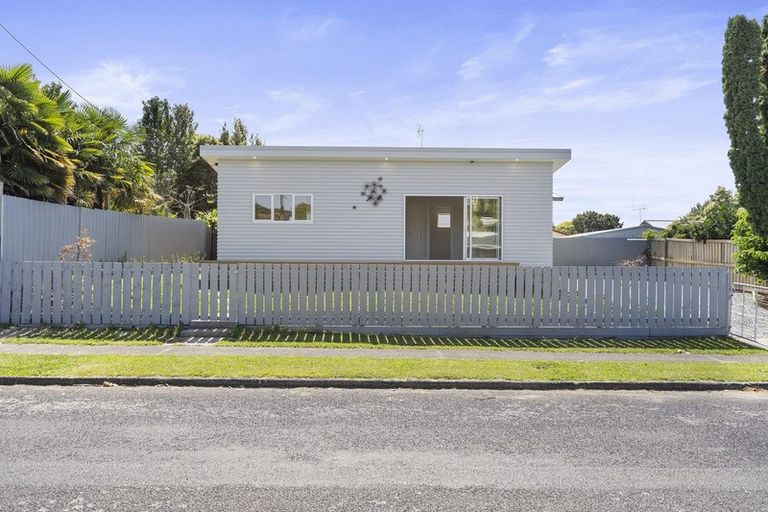 Photo of property in 11 Little Street, Tirau, 3410