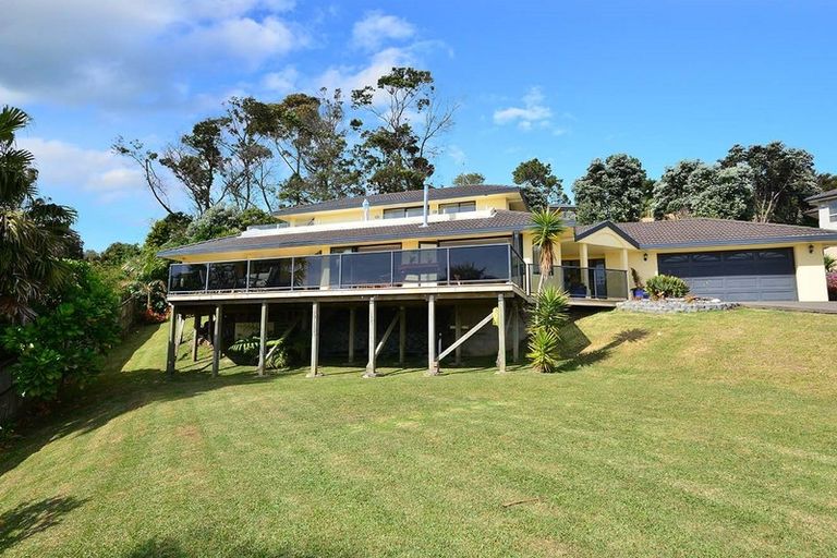 Photo of property in 10 Careen Grove, Gulf Harbour, Whangaparaoa, 0930