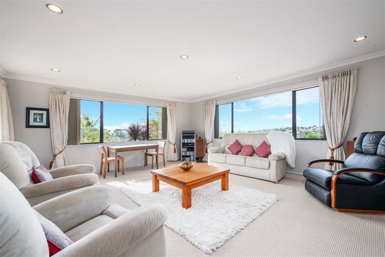 Photo of property in 34 Sapperton Drive, Henderson, Auckland, 0612