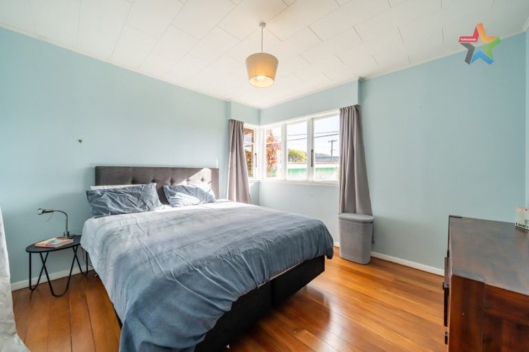 Photo of property in 3 Gibbs Crescent, Wainuiomata, Lower Hutt, 5014