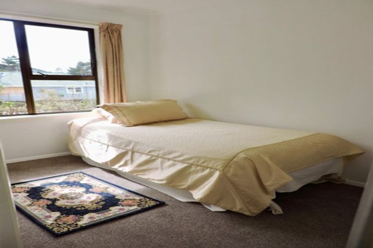 Photo of property in 13 Chester Road, Tawa, Wellington, 5028