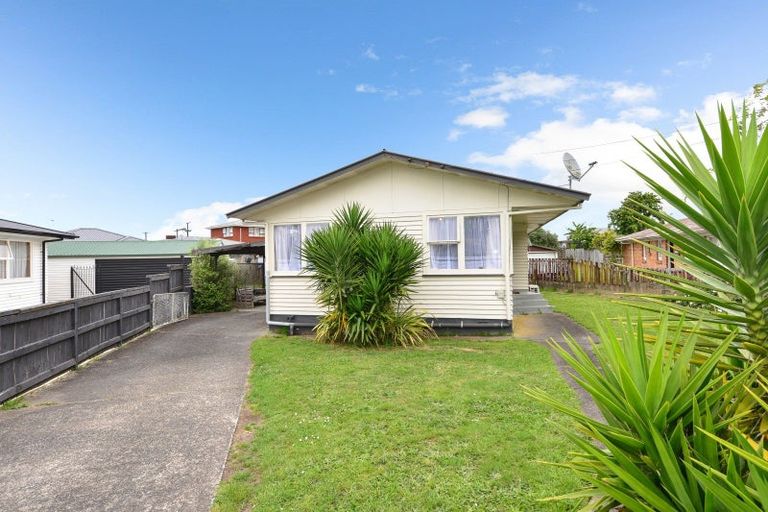 Photo of property in 9 English Street, St Andrews, Hamilton, 3200
