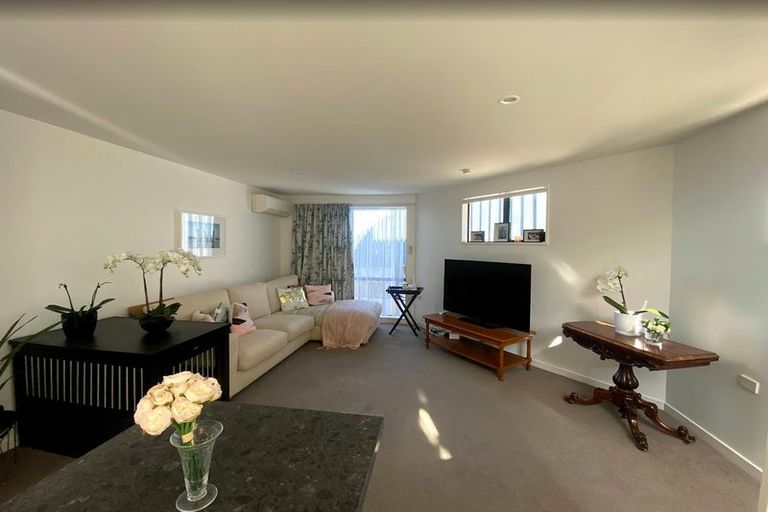 Photo of property in 4/3 Russell Street, Dunedin Central, Dunedin, 9016