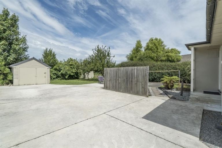 Photo of property in 25 Tuckers Road, Redwood, Christchurch, 8051