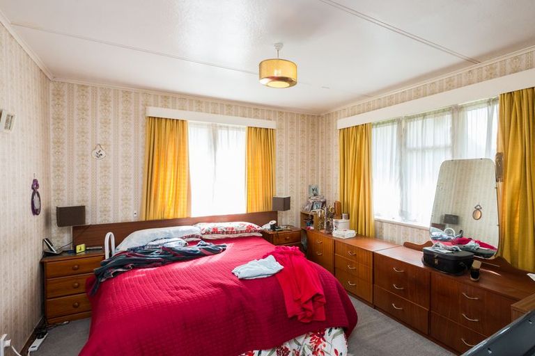 Photo of property in 30 Seddon Street, Takaro, Palmerston North, 4412