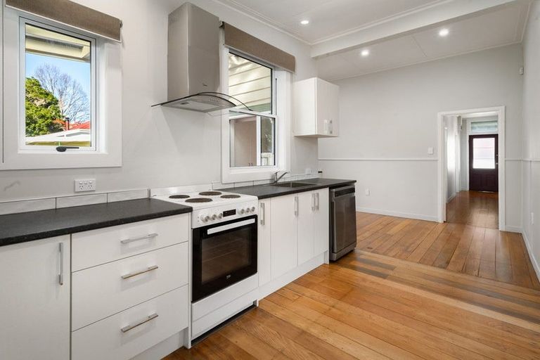 Photo of property in 616 Mackay Street, Thames, 3500