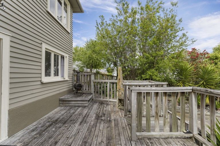 Photo of property in 92 Milton Terrace, Picton, 7220