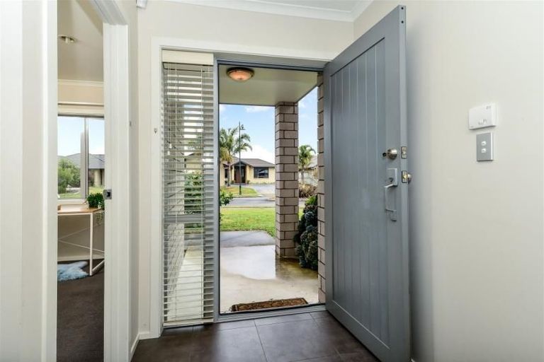 Photo of property in 16 Piwakawaka Court, Rototuna North, Hamilton, 3210