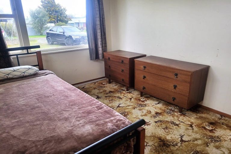 Photo of property in 1/25 Queen Street, Dannevirke, 4930