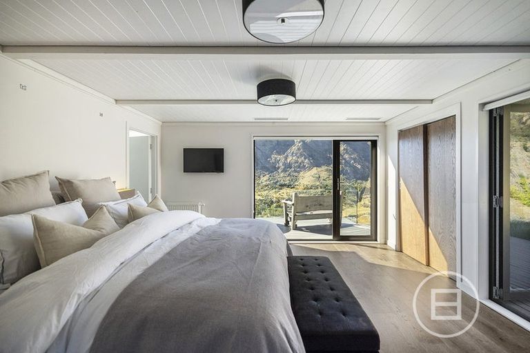 Photo of property in 12 Crows Nest Road, Arthurs Point, Queenstown, 9371