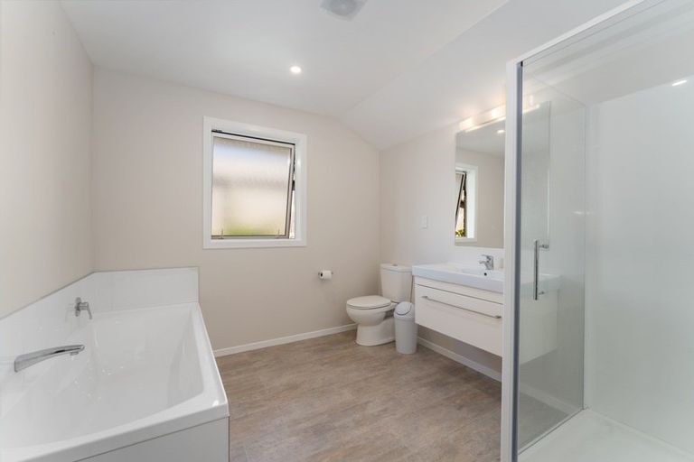 Photo of property in 20 Tongariro Drive, Aotea, Porirua, 5024