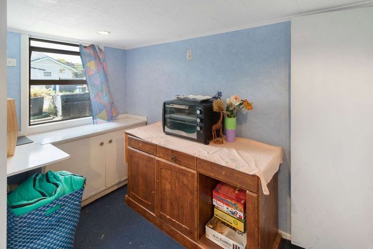 Photo of property in 73 Camberwell Road, Hawera, 4610