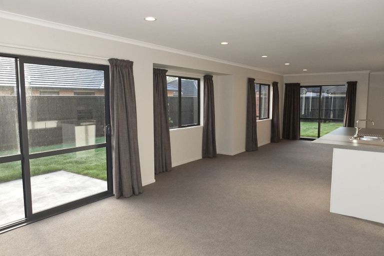 Photo of property in 32 Burford Way, Rolleston, 7615