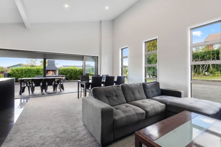 Photo of property in 19 Blackmore Drive, Lynmore, Rotorua, 3010