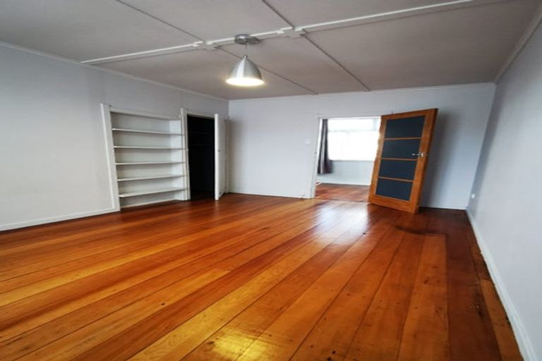 Photo of property in 2 Church Place, Whanganui, 4500
