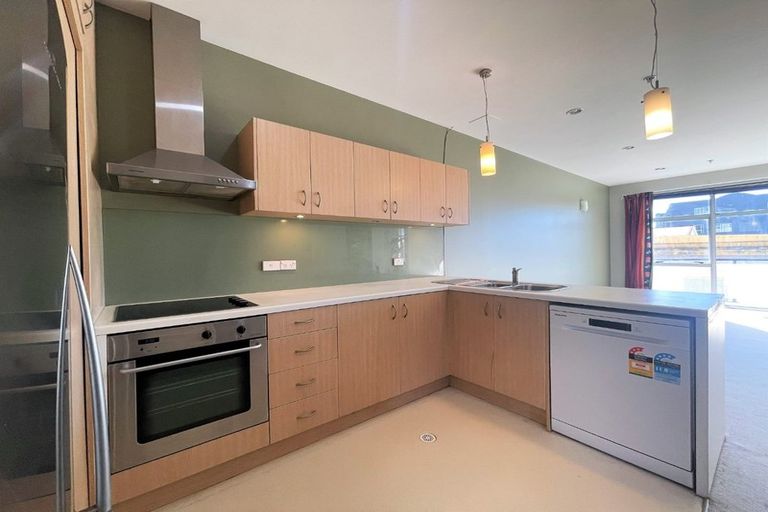 Photo of property in City Lodge, 402/115 Vivian Street, Te Aro, Wellington, 6011