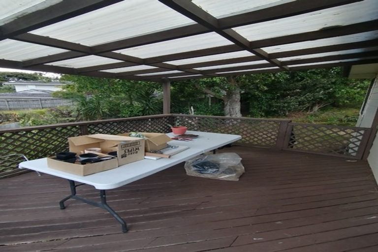 Photo of property in 10 Eugen Place, Bayview, Auckland, 0629